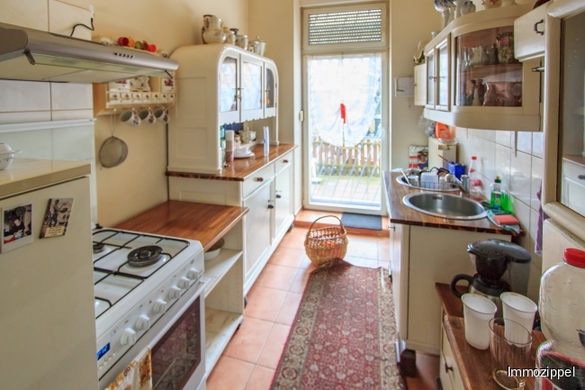 Whg EG re Küche mit Ausgang zur Terrasse