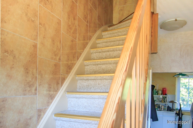 Treppe zum DG