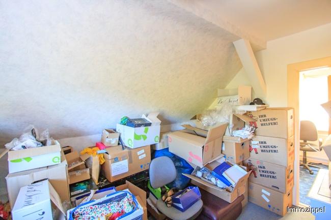 DG Kinderzimmer mit Zugang zum Schlafbereich
