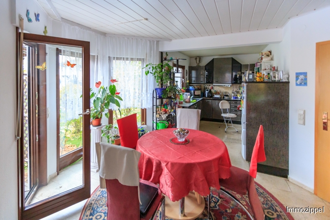 EG Wohnzimmer mit offener Küche