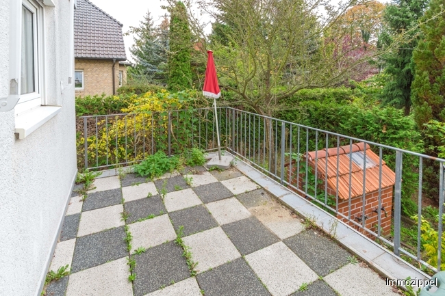 Gartenterrasse am Wintergarten